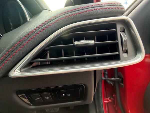 Jaguar XE 2.0L R-sport 178 Bhp Black #27