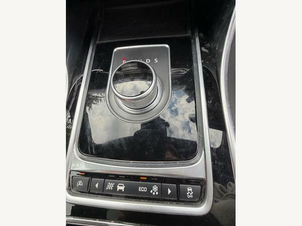 Jaguar XE 2.0L R-sport 178 Bhp Black #30