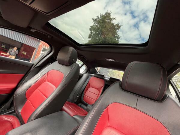 Jaguar XE 2.0L R-sport 178 Bhp Black #22