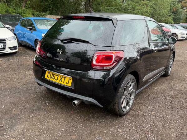 Citroen DS3 1.6 E-hdi Airdream Dstyle Euro 5 Ss White #9