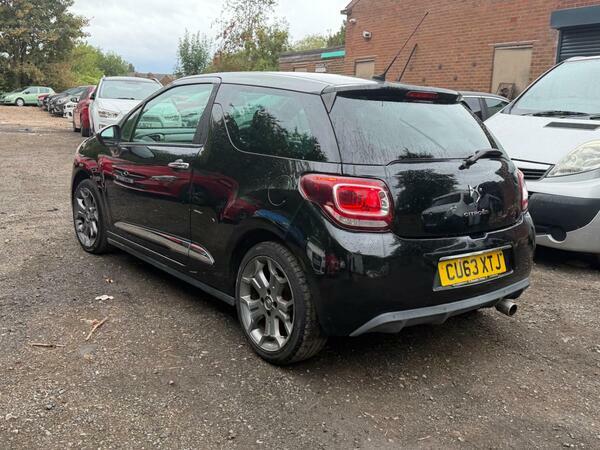 Citroen DS3 1.6 E-hdi Airdream Dstyle Euro 5 Ss White #15