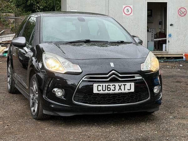 Citroen DS3 1.6 Vti Dstyle Plus Euro 5 Black #4