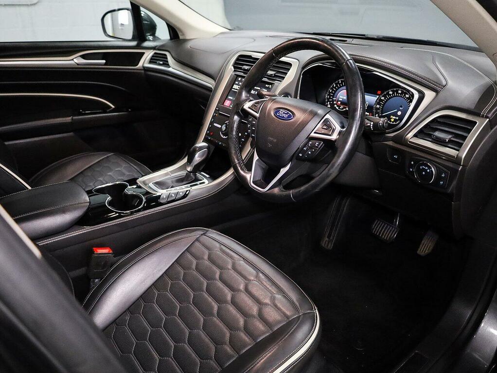 Ford Mondeo Tdci Vignale Hatchback Grey #3