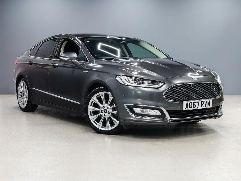 Ford Mondeo Tdci Vignale Hatchback Grey #2