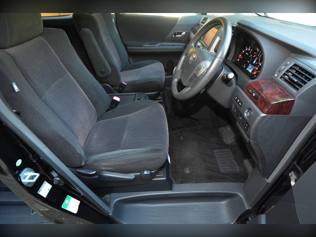 Toyota Vellfire 2.4 Mpv Executive 7-Seater #21