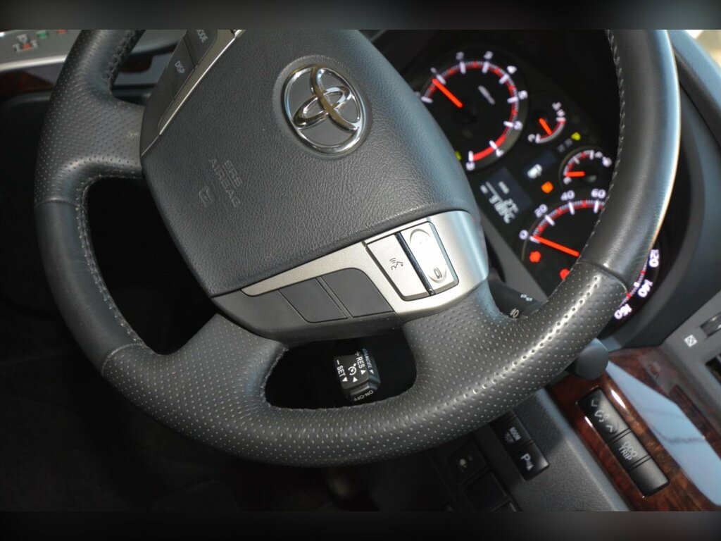 Toyota Vellfire 2.4 Mpv Executive 7-Seater #48