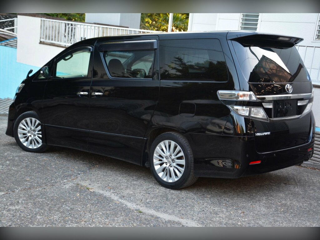 Toyota Vellfire 2.4 Mpv Executive 7-Seater #7