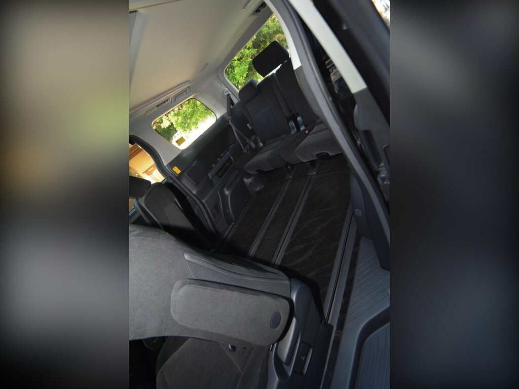 Toyota Vellfire 2.4 Mpv Executive 7-Seater #37