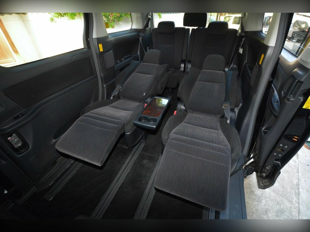 Toyota Vellfire 2.4 Mpv Executive 7-Seater #32