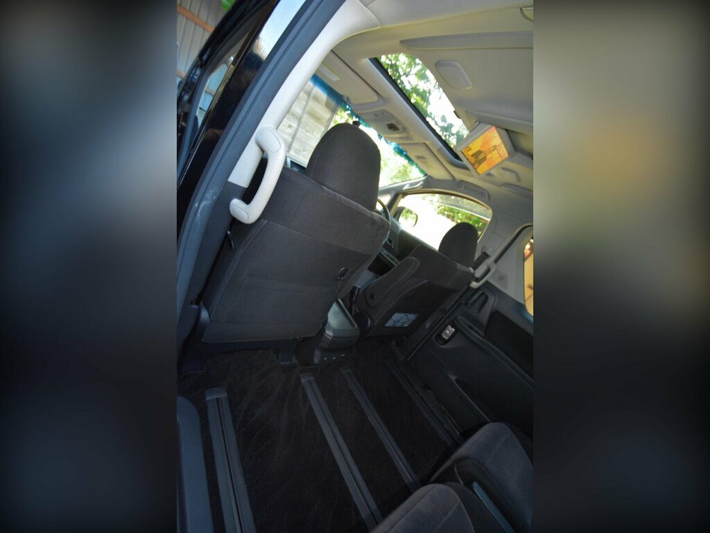 Toyota Vellfire 2.4 Mpv Executive 7-Seater #29