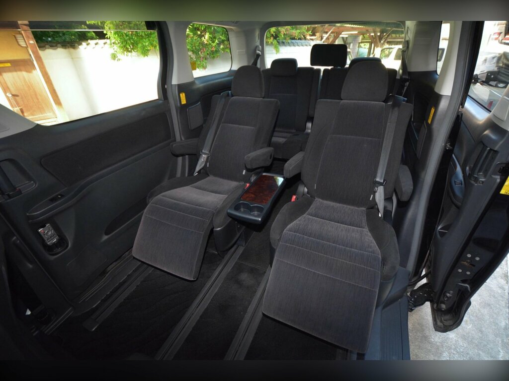 Toyota Vellfire 2.4 Mpv Executive 7-Seater #34