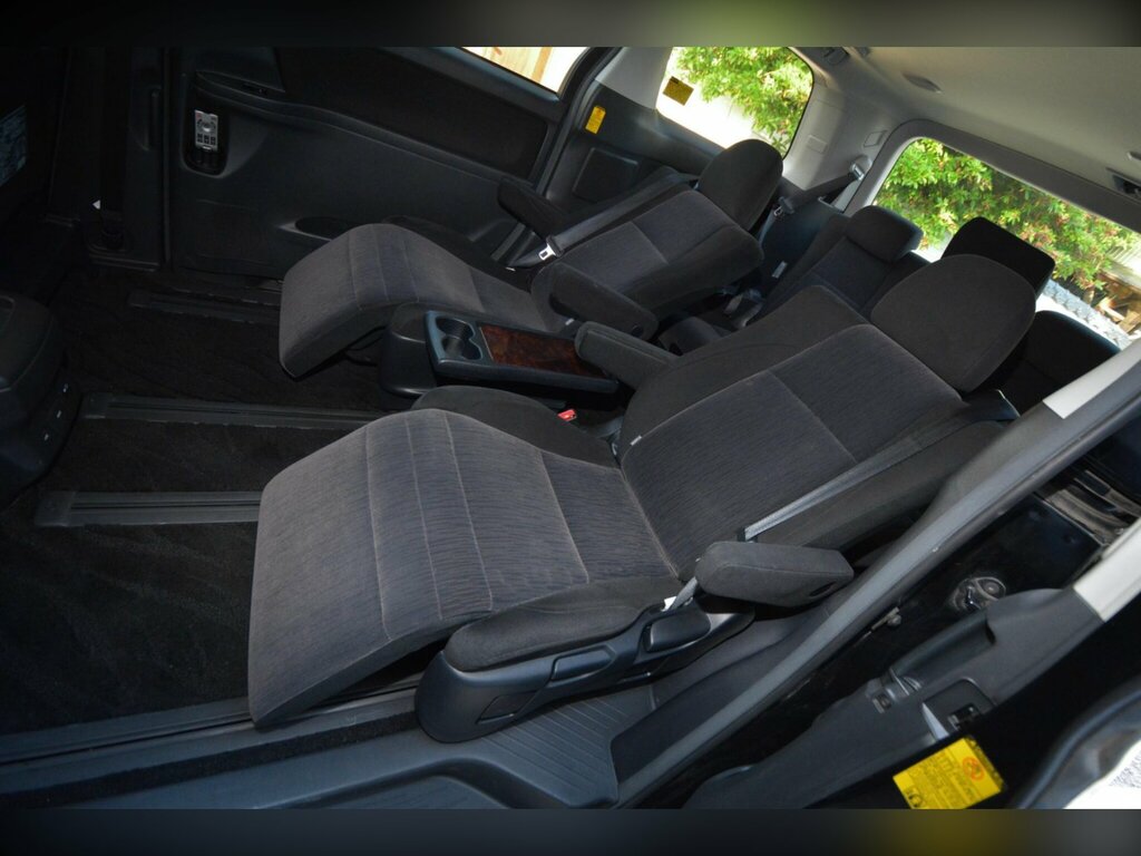 Toyota Vellfire 2.4 Mpv Executive 7-Seater #35
