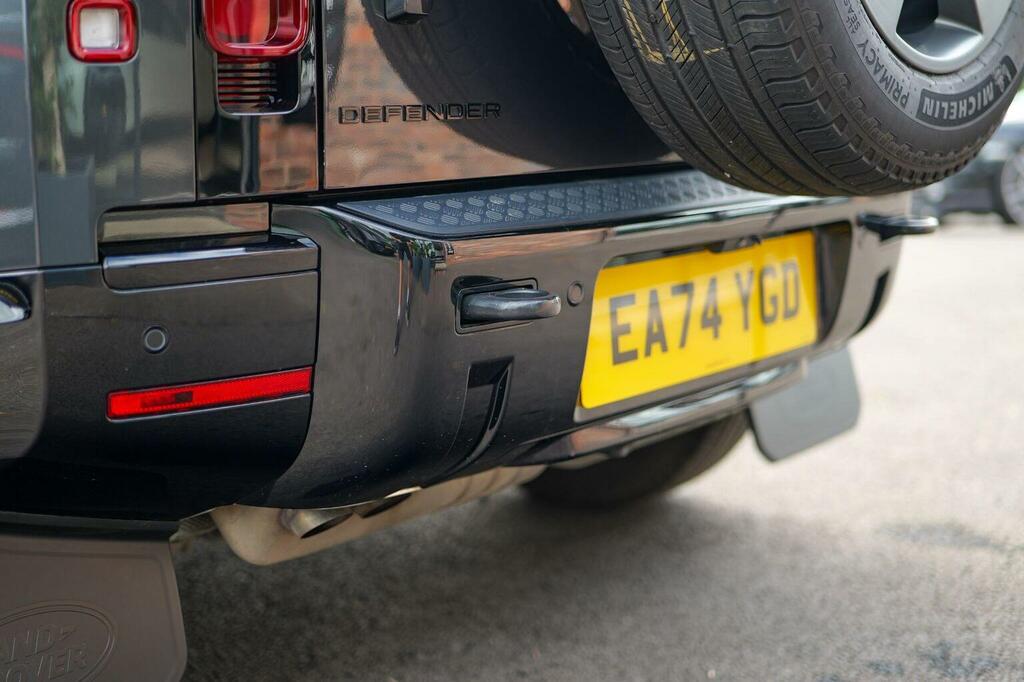 Land Rover Defender 90 X-dynamic Hse Black #9