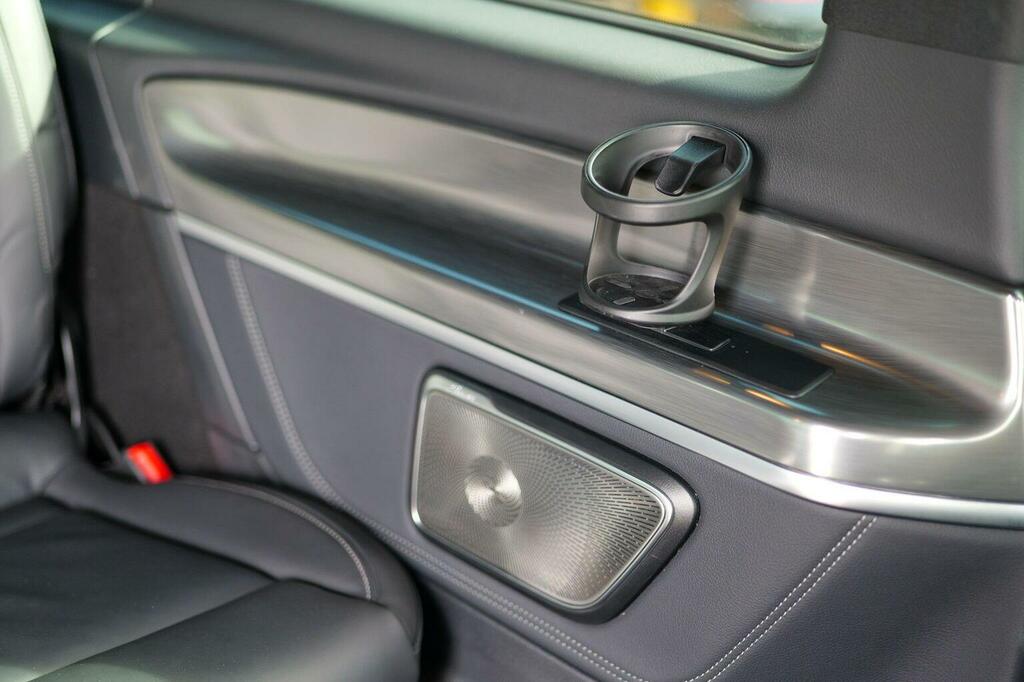 Mercedes-Benz V Class 2L Amg Line Grey #28