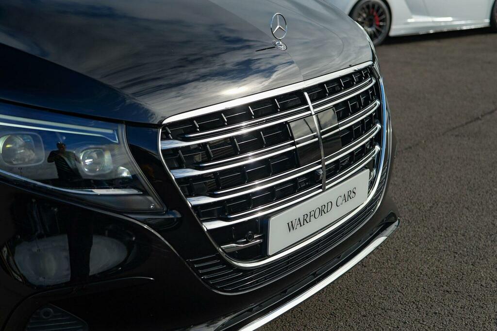 Mercedes-Benz V Class 2L Amg Line Grey #8