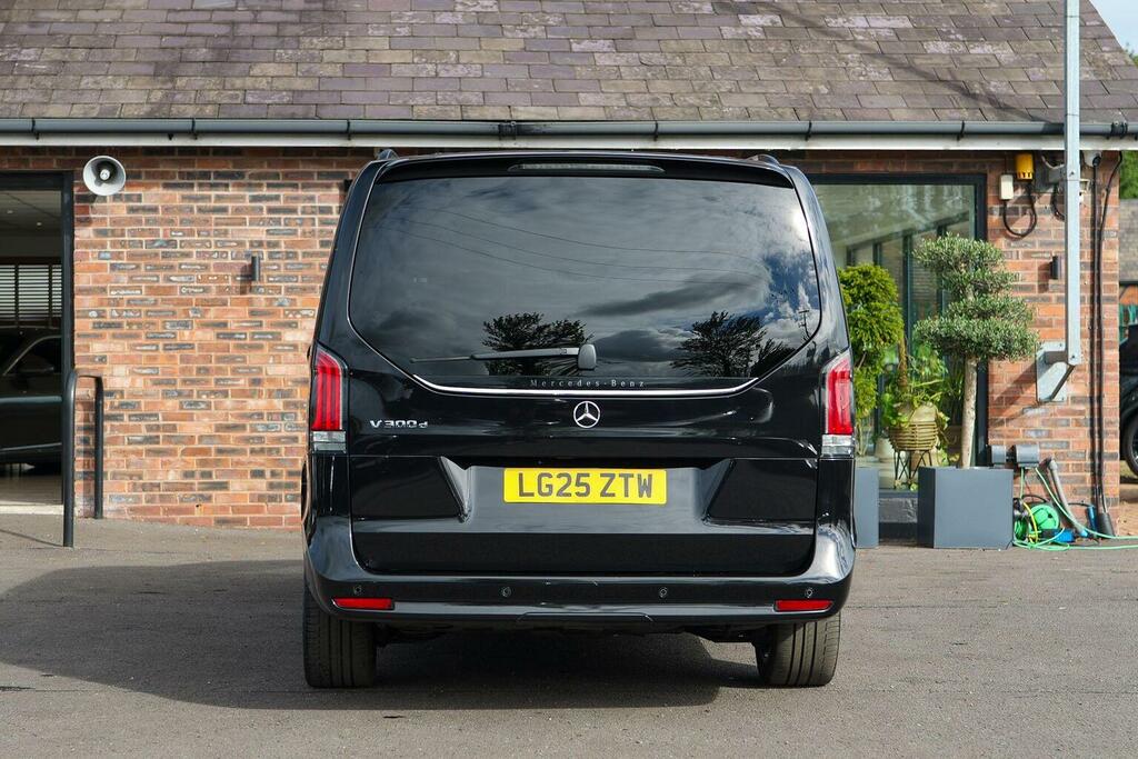Mercedes-Benz V Class 2.0 V300d Exclusive G-tronic Euro 6 Ss 7 Black #5
