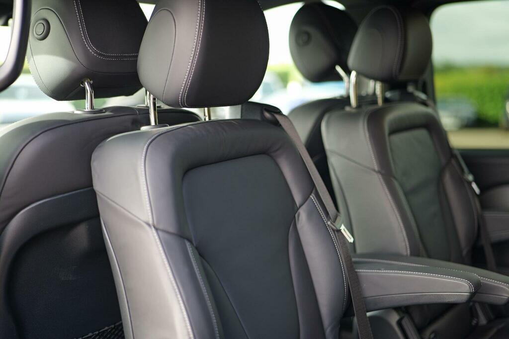 Mercedes-Benz V Class 2L Amg Line Grey #23