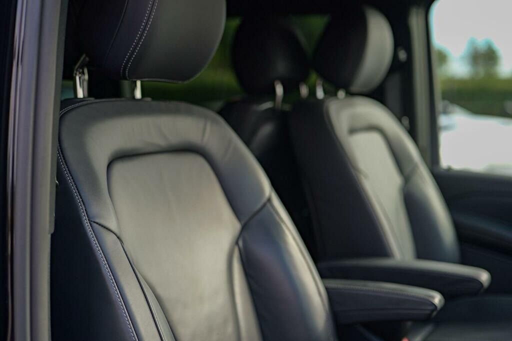 Mercedes-Benz V Class 2L Amg Line Grey #19