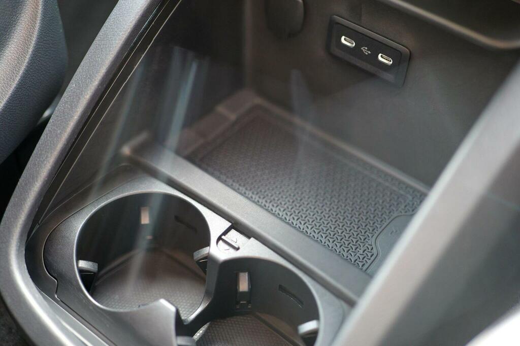 Mercedes-Benz V Class 2L Amg Line Grey #16