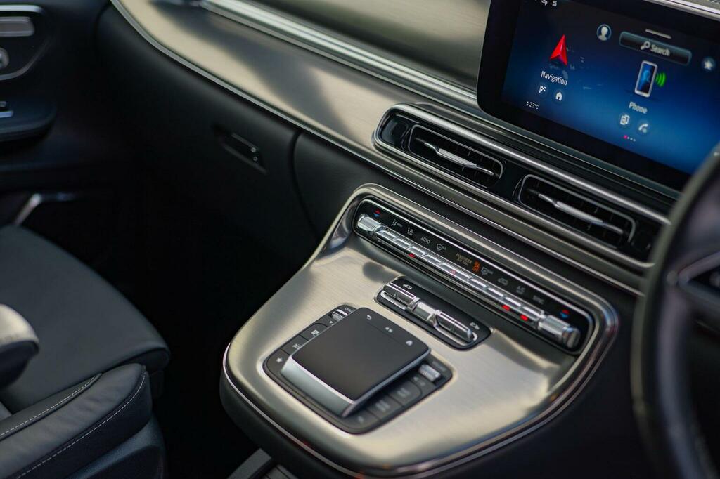 Mercedes-Benz V Class 2L Amg Line Grey #13
