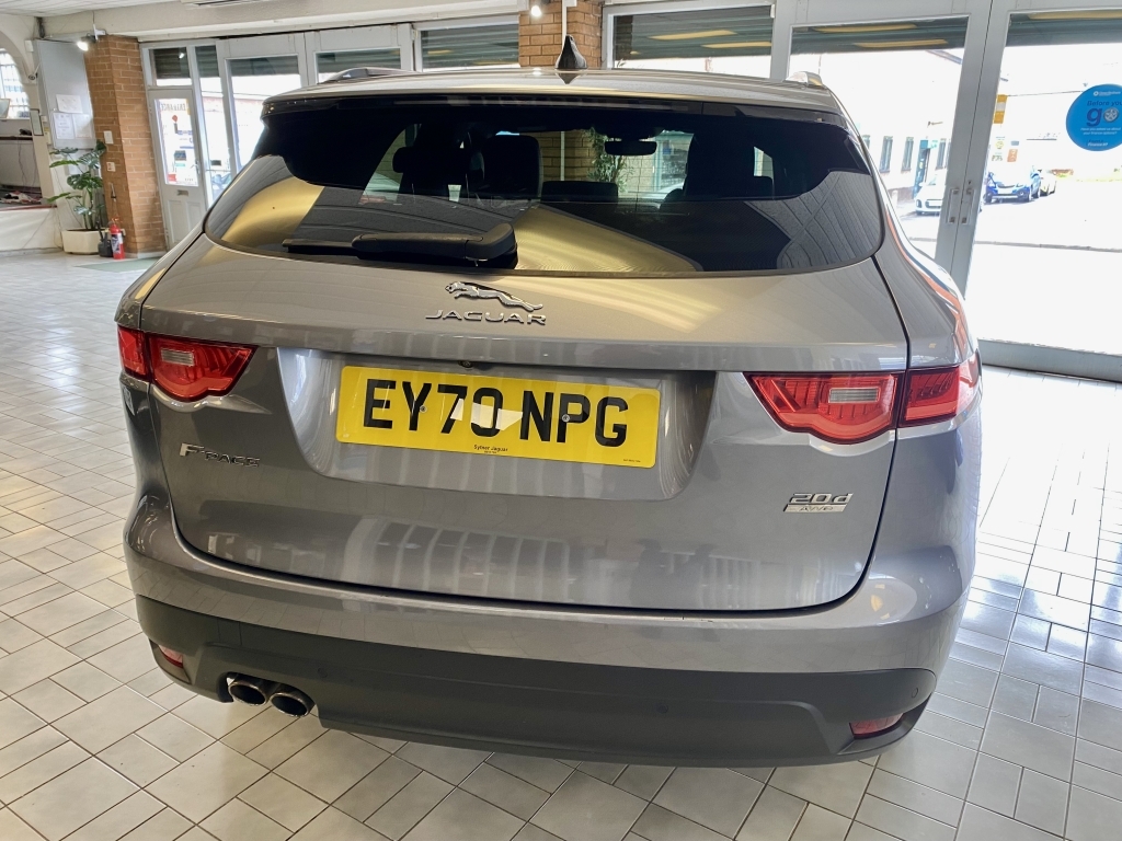 Jaguar F-Pace Estate 2.0 Chequered Flag Awd EY70NPG Grey #2