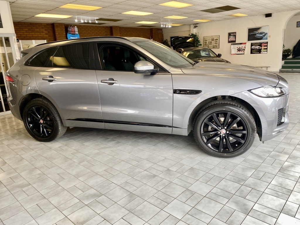 Jaguar F-Pace Estate 2.0 Chequered Flag Awd EY70NPG Grey #6
