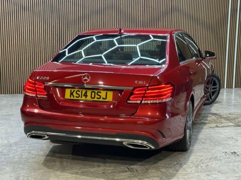 Mercedes-Benz E Class 2.1 E220 Amg Red #2