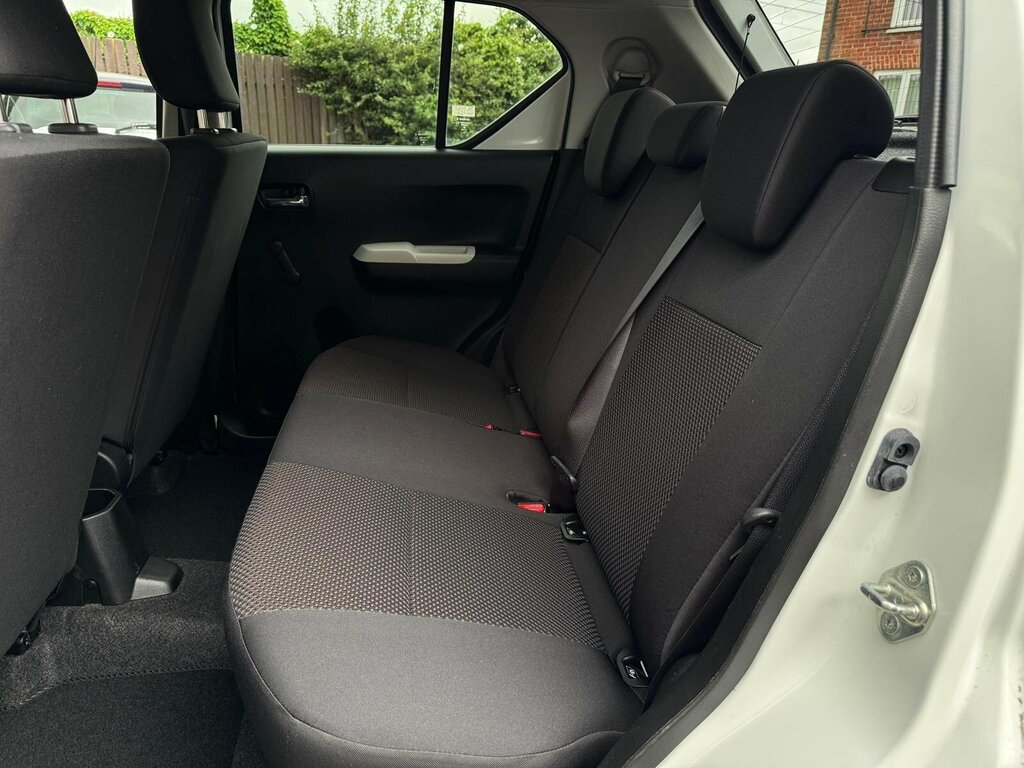 Suzuki Ignis Hatchback White