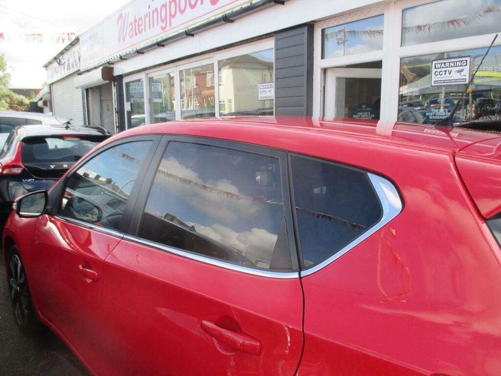 Nissan Pulsar 1.2 Dig-t Tekna Euro 6 S S Red #4