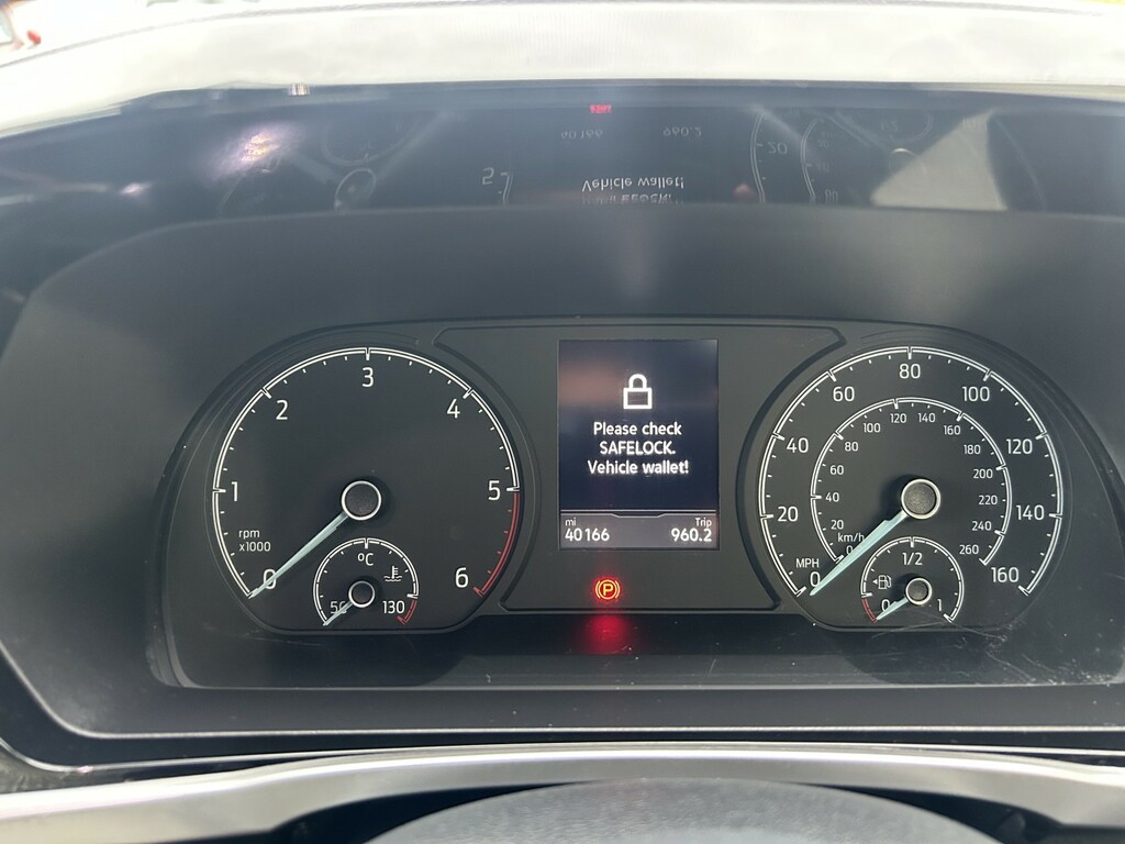 Ford Grand Tourneo Connect Mpv Titanium 2.0 Ecoblue 122Ps, 7 Seater, One Owne Red