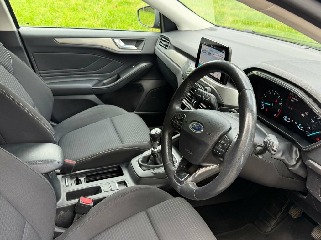Ford Focus 1L Titanium Blue #2