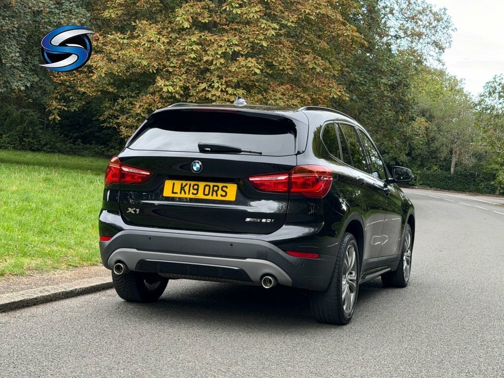 BMW X1 2L Sport Black #5