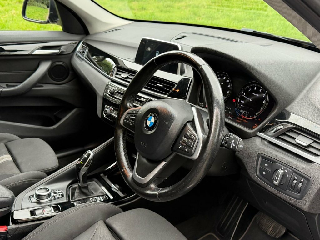 BMW X1 2L Sport Black #2
