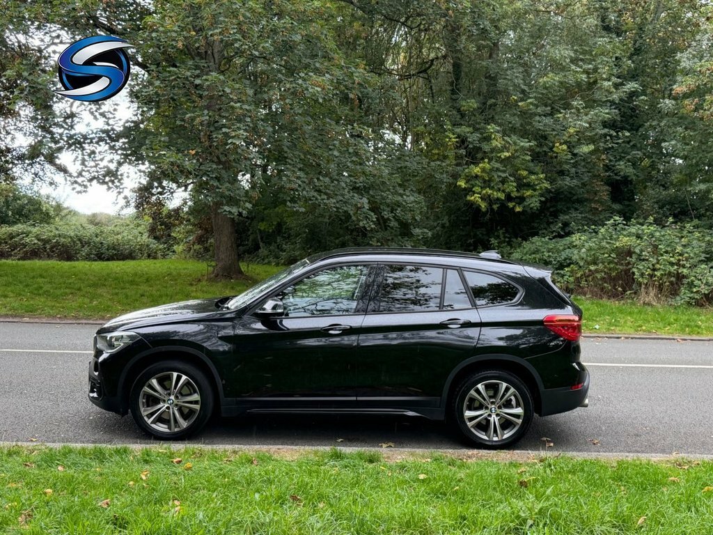 BMW X1 2L Sport Black #4