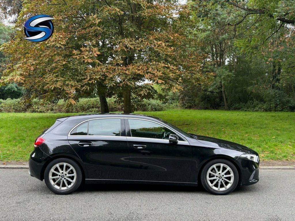 Mercedes-Benz A Class 1.3L Sport Black #3