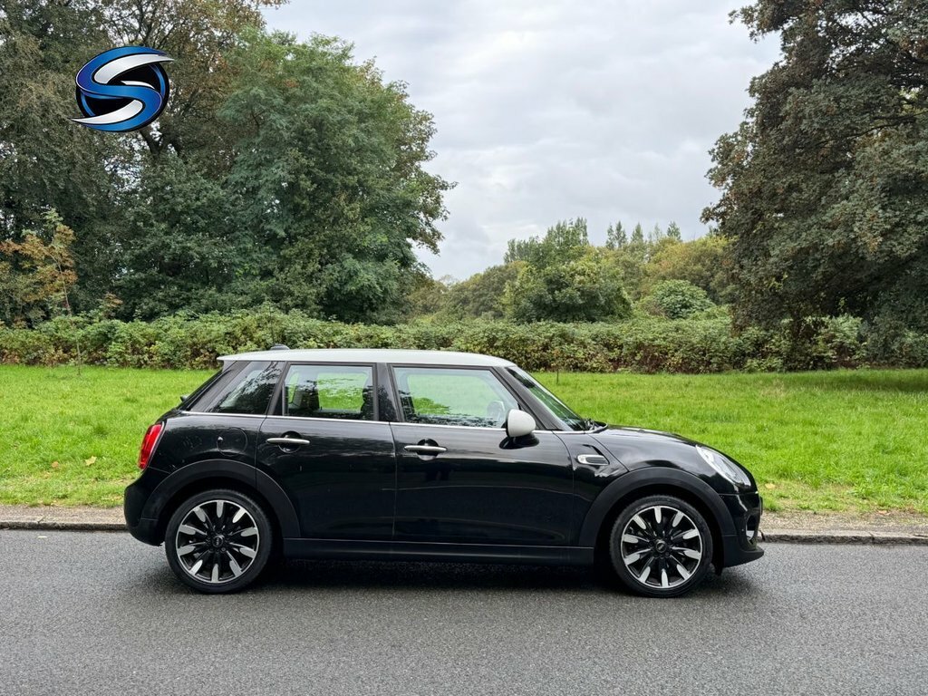 Mini Hatch 1.5L Cooper D Black #3