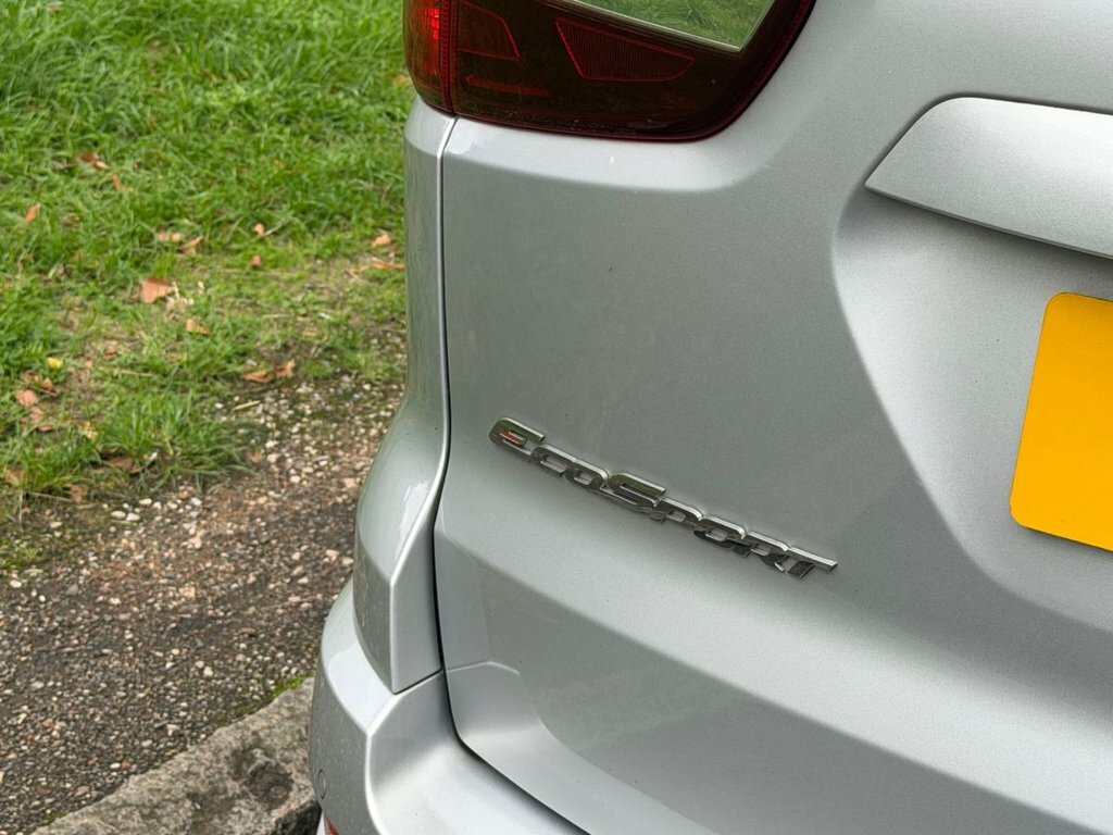 Ford Ecosport Titanium White #15