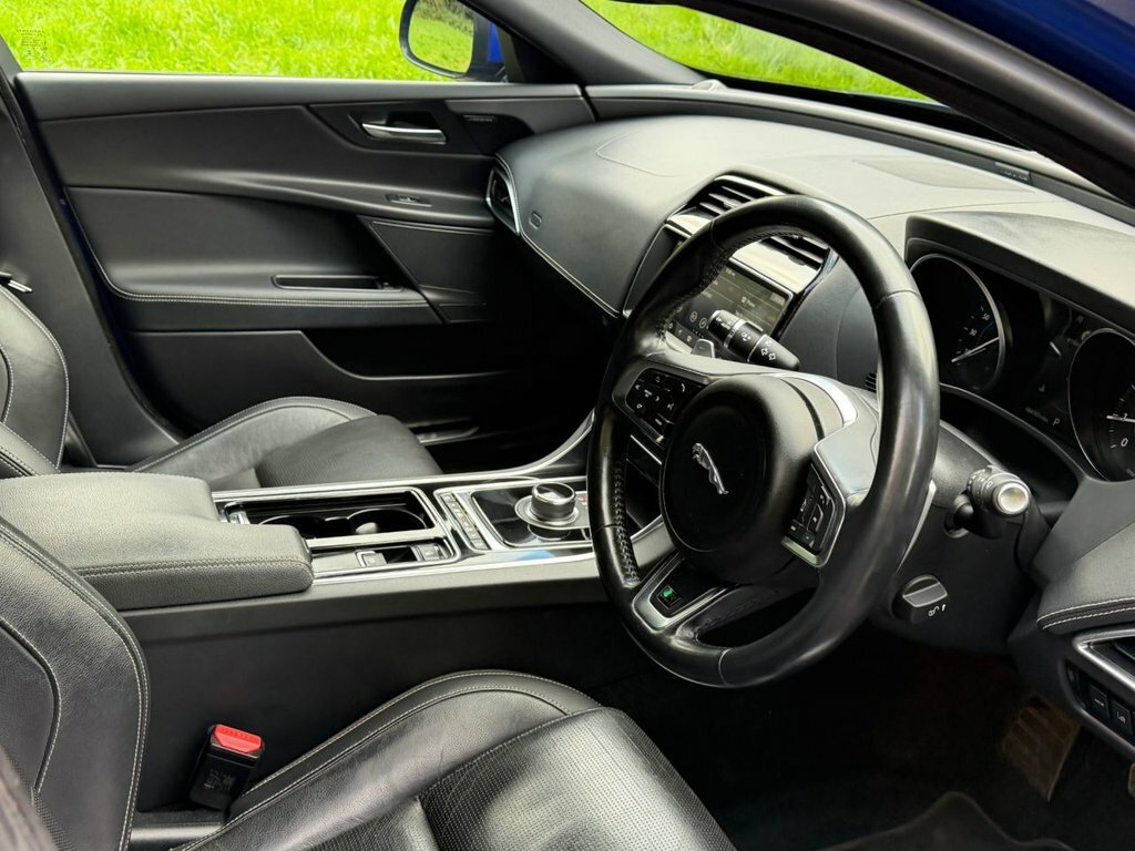 Jaguar XE 2L R-sport Blue #2