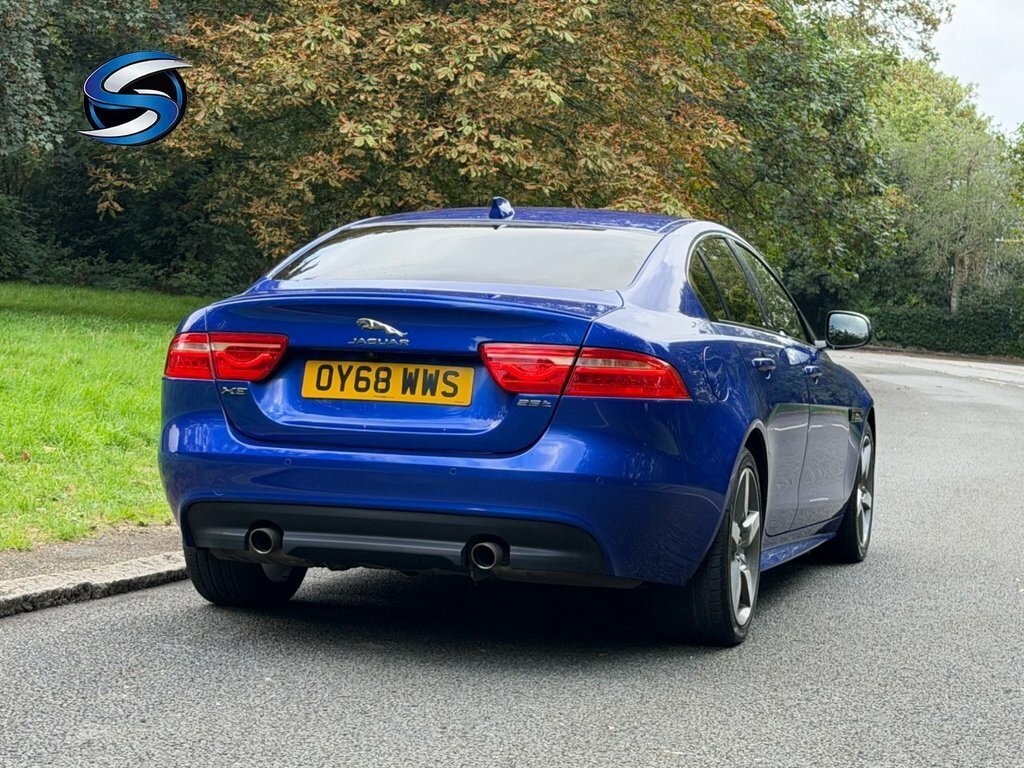 Jaguar XE 2L R-sport Blue #5