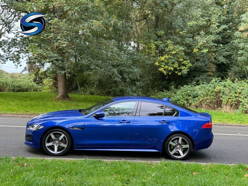 Jaguar XE 2L R-sport Blue #4