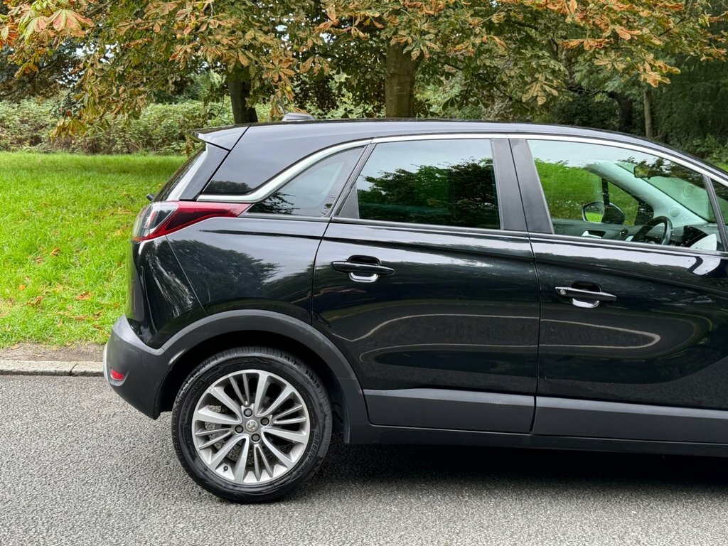 Vauxhall Crossland X Hatchback Grey #11
