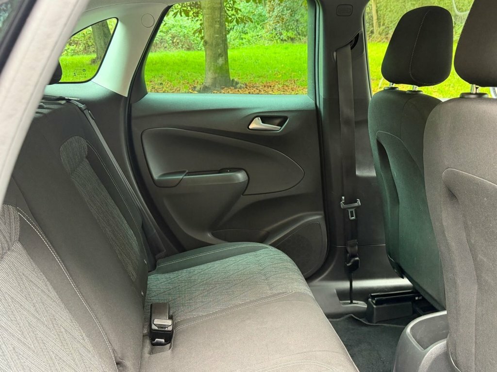Vauxhall Crossland X Hatchback Grey #15