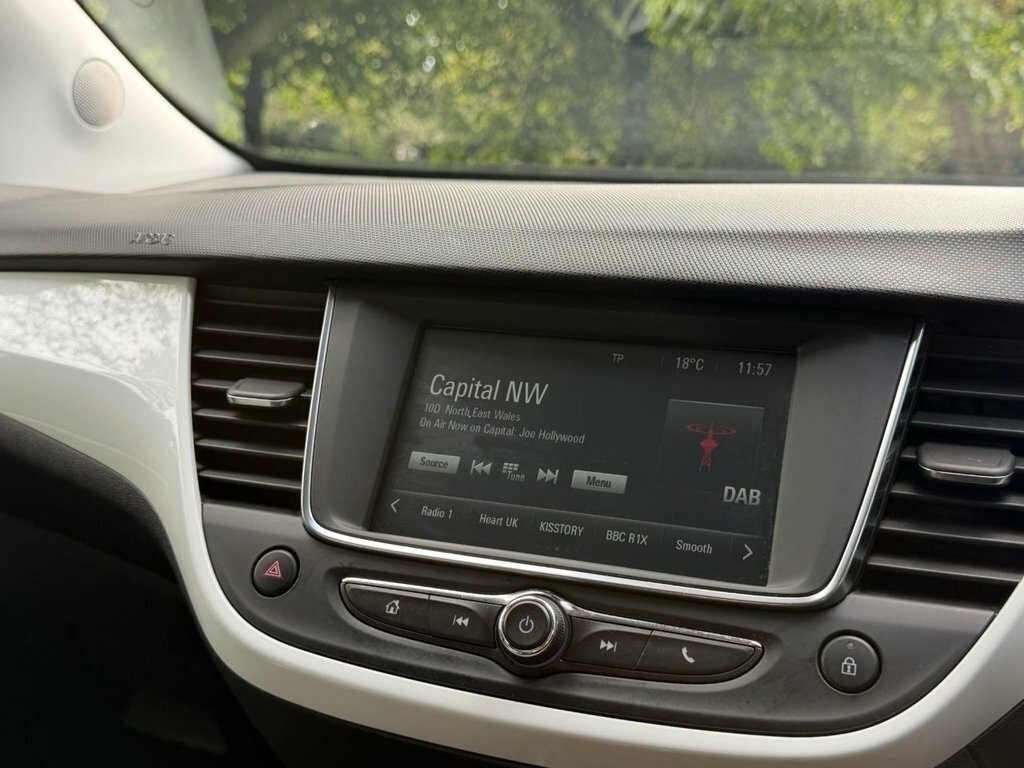 Vauxhall Crossland X Hatchback Grey #18