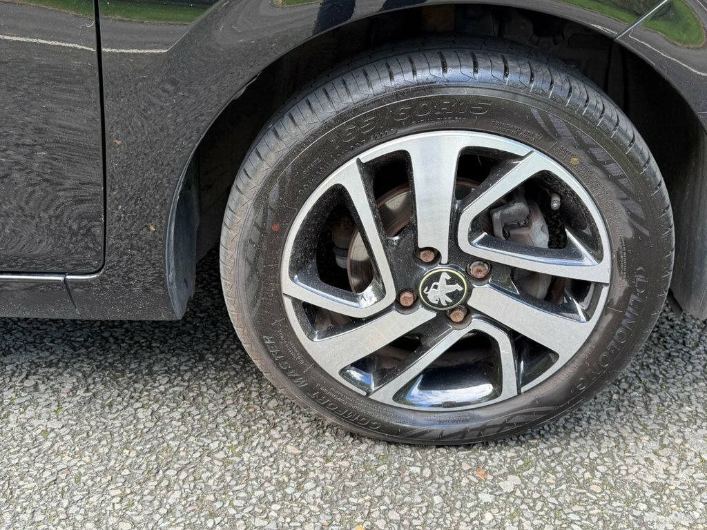 Peugeot 108 Active Black #17