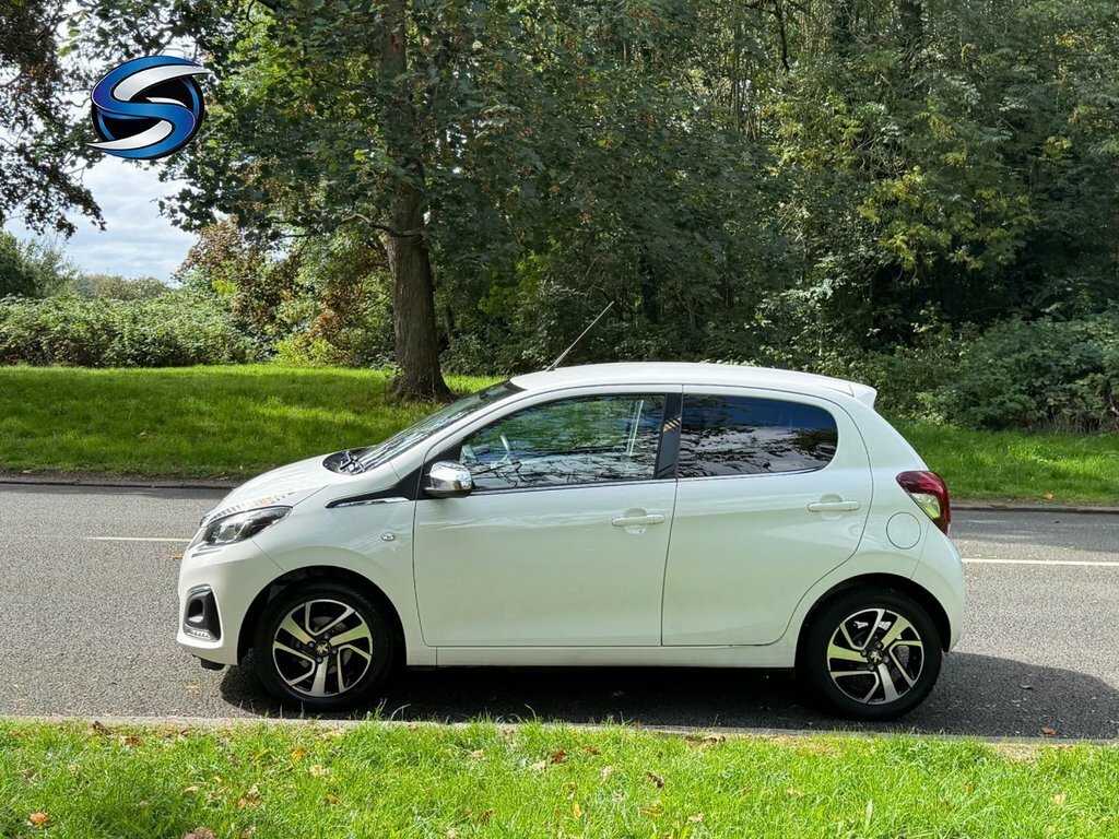 Peugeot 108 1L Collection White #5