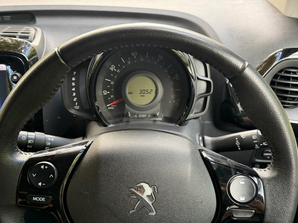 Peugeot 108 1.0 Allure Black #24