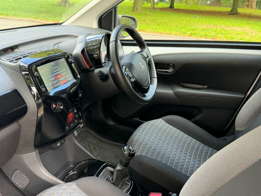 Peugeot 108 1.0 Allure Black #15