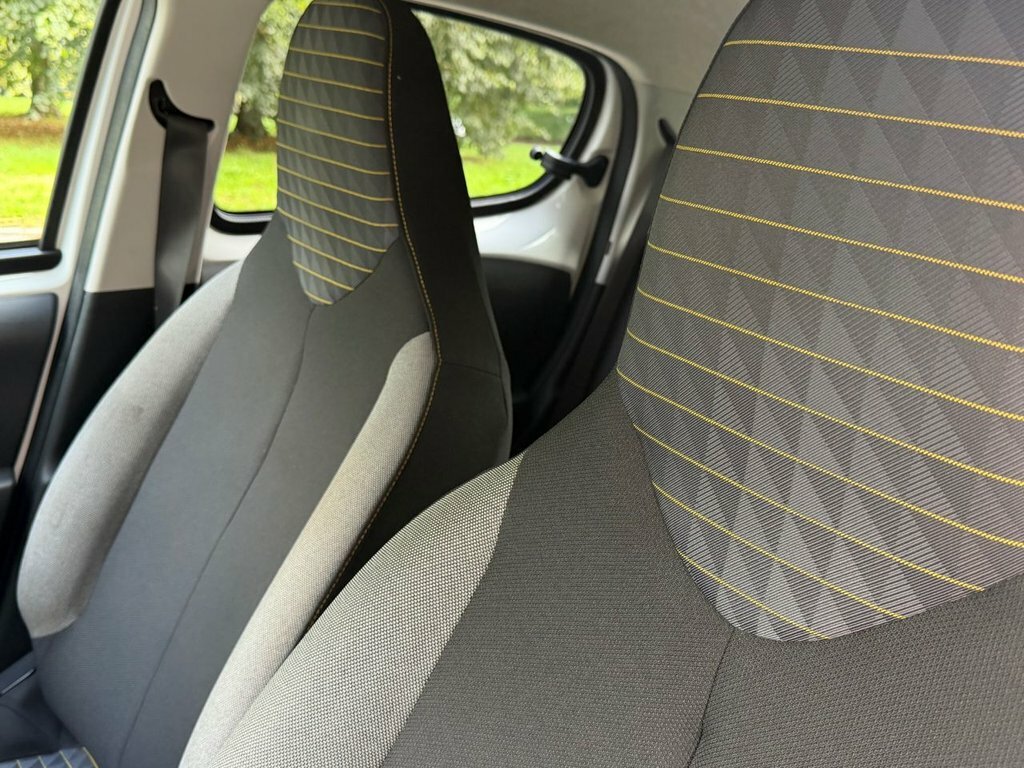 Peugeot 108 1.0 Allure Black #13