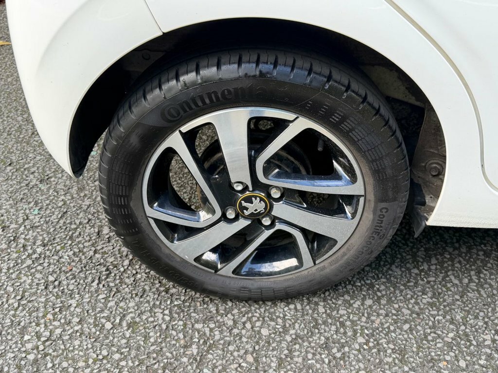 Peugeot 108 1.0 Allure Black #18
