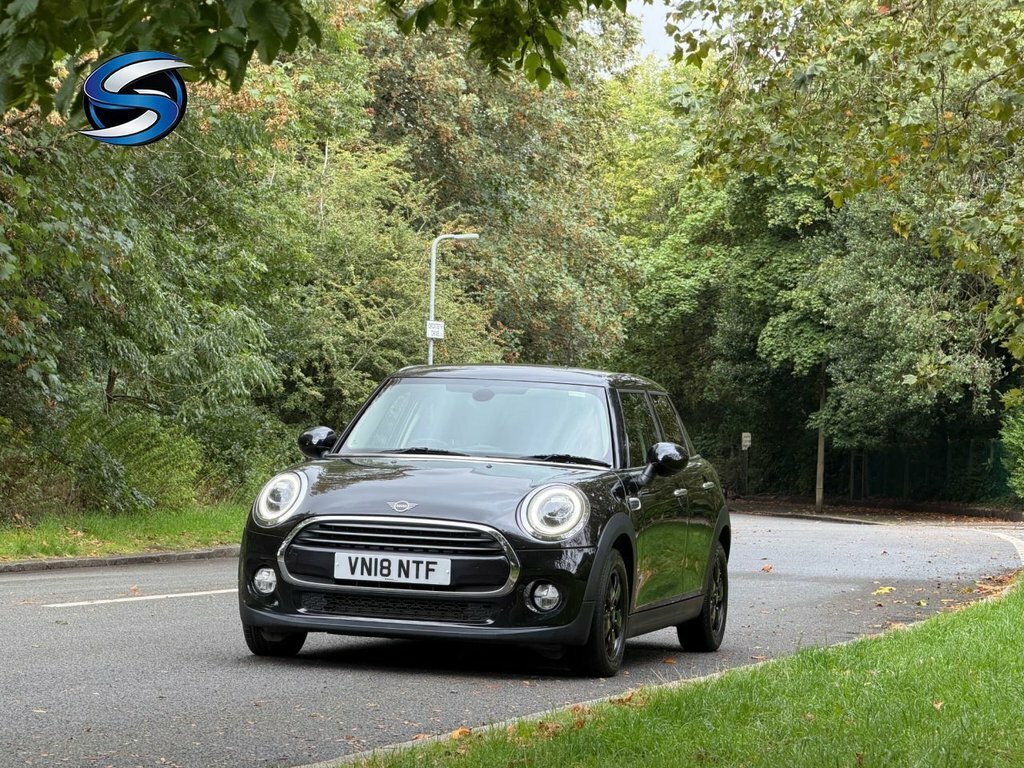 Mini Hatch 1.5L Cooper Black #3